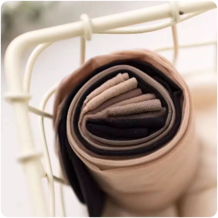 10 PAR Skarpety rajstopowe damskie z wzmocnionymi palcami transparentne brązowe