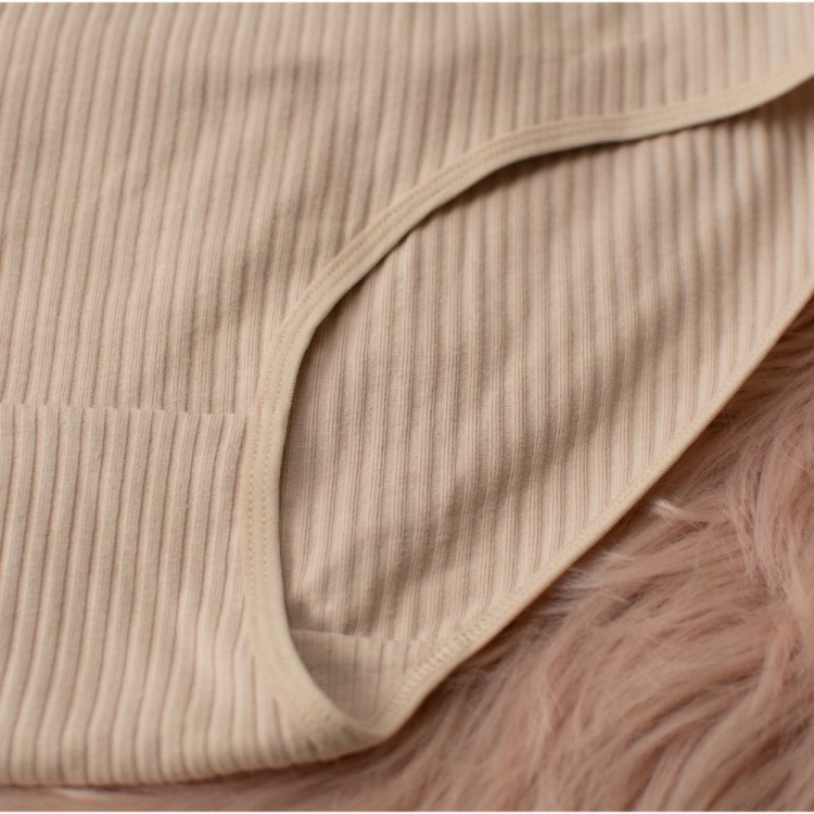 6 PAR Figi damskie w prążki z motywem łapek mix kolorów