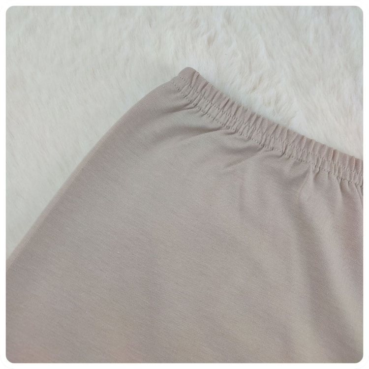 Pantalony bawełniane Polskie – beżowe legginsy kolarki plus size