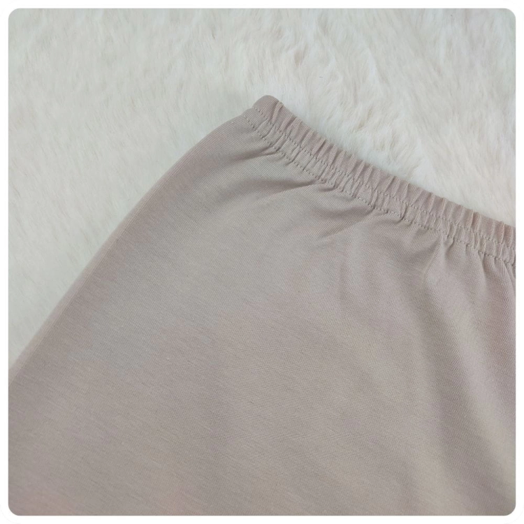 Pantalony bawełniane Polskie – beżowe legginsy kolarki plus size