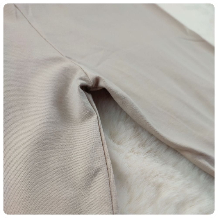 Pantalony bawełniane Polskie – beżowe legginsy kolarki plus size