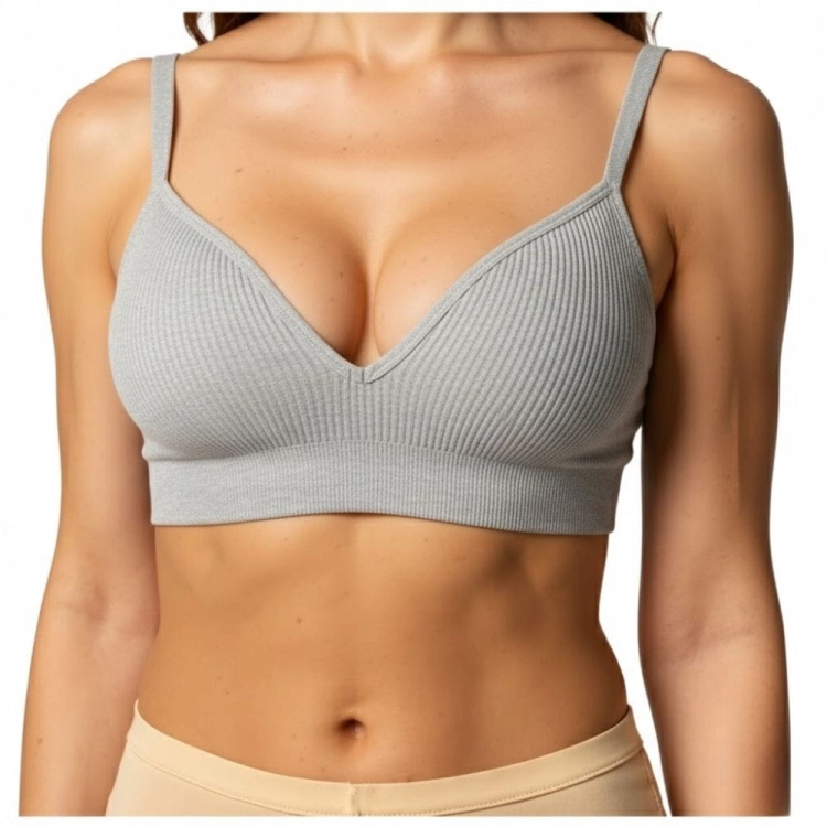 Damski biustonosz prążkowany push-up szary – widok przodu prezentujący fakturę materiału.